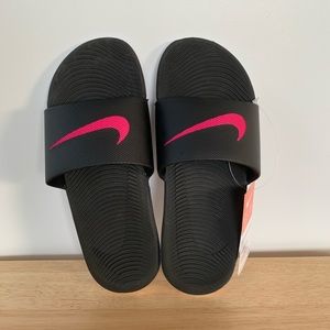 NEW Nike Women’s Kawa Slide Sandals Black